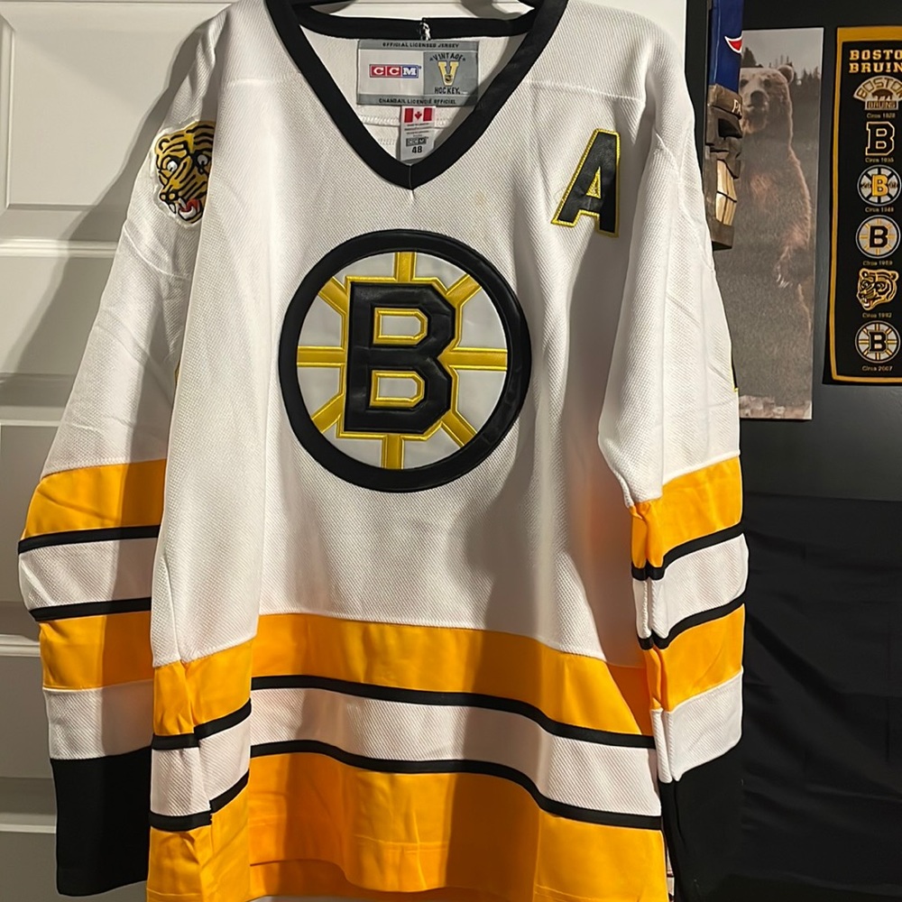 Bobby Orr Boston Bruins jersey